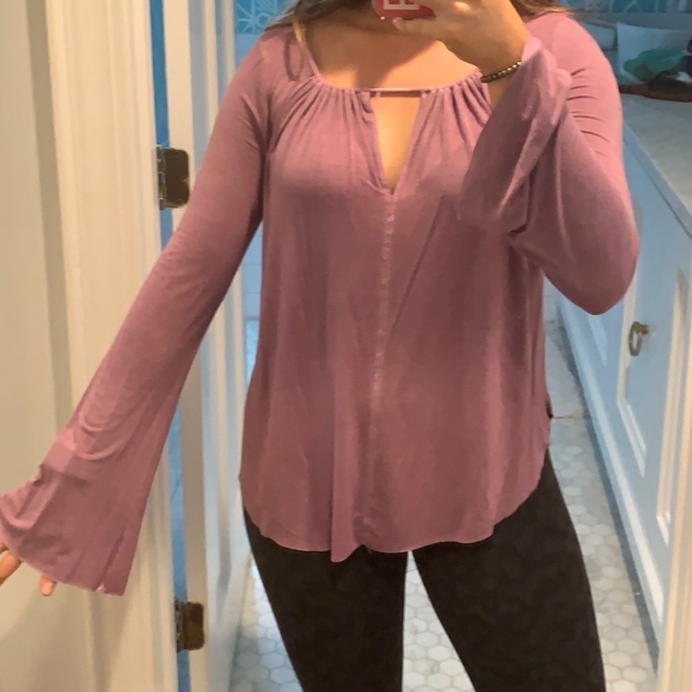 American Eagle bell sleeve long sleeve top